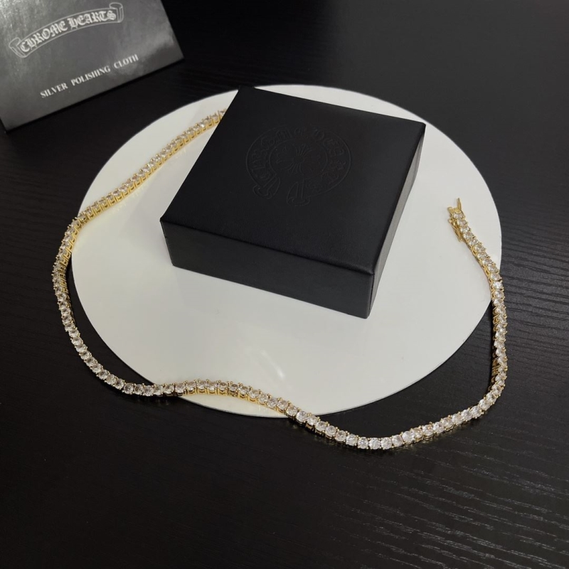 Ch**me He**ts necklaces